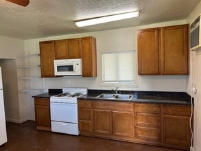 2150 Michael Ave in Stockton, CA - Building Photo - Building Photo