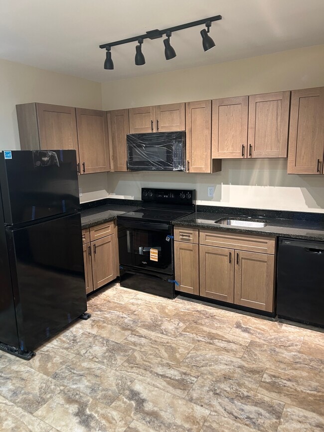 1600 N Broom St, Unit APT #3