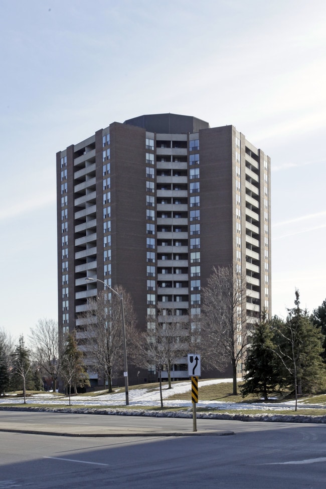 Rathburn Apartments in Mississauga, ON - Building Photo - Building Photo