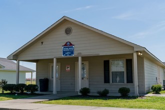 Cotton Bayou Estates in Monroe, LA - Building Photo - Building Photo