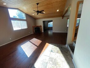 1978 Arrowhead Ave in South Lake Tahoe, CA - Building Photo - Building Photo