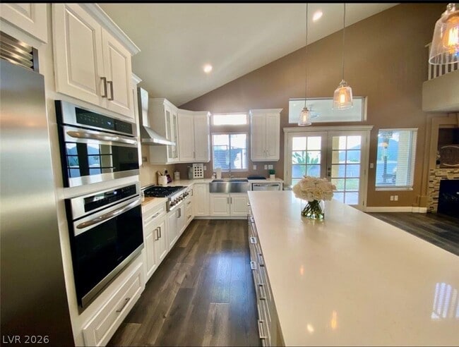 property at 7237 Tealwood St