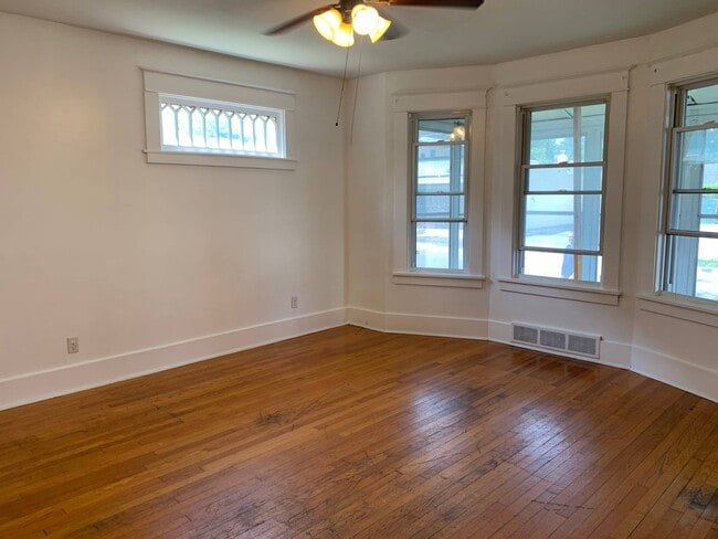 property at 144 Vley Rd