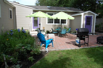 28 Yucatan Dr in Warwick, RI - Building Photo - Building Photo