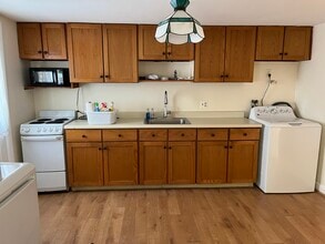 31 Bridge St in Salem, NH - Building Photo - Building Photo