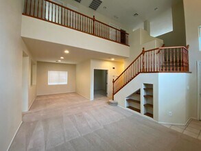 5832 Running Horse Dr in North Las Vegas, NV - Building Photo - Building Photo
