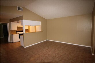 11414 Ptarmigan Dr in Austin, TX - Building Photo - Building Photo