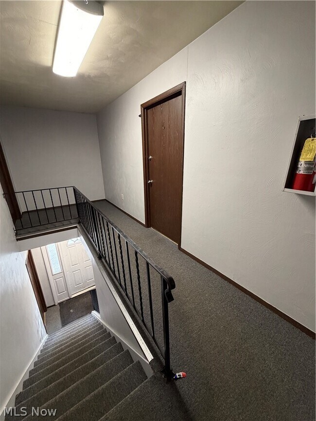 249 Folsom St NW in Warren, OH - Building Photo - Building Photo