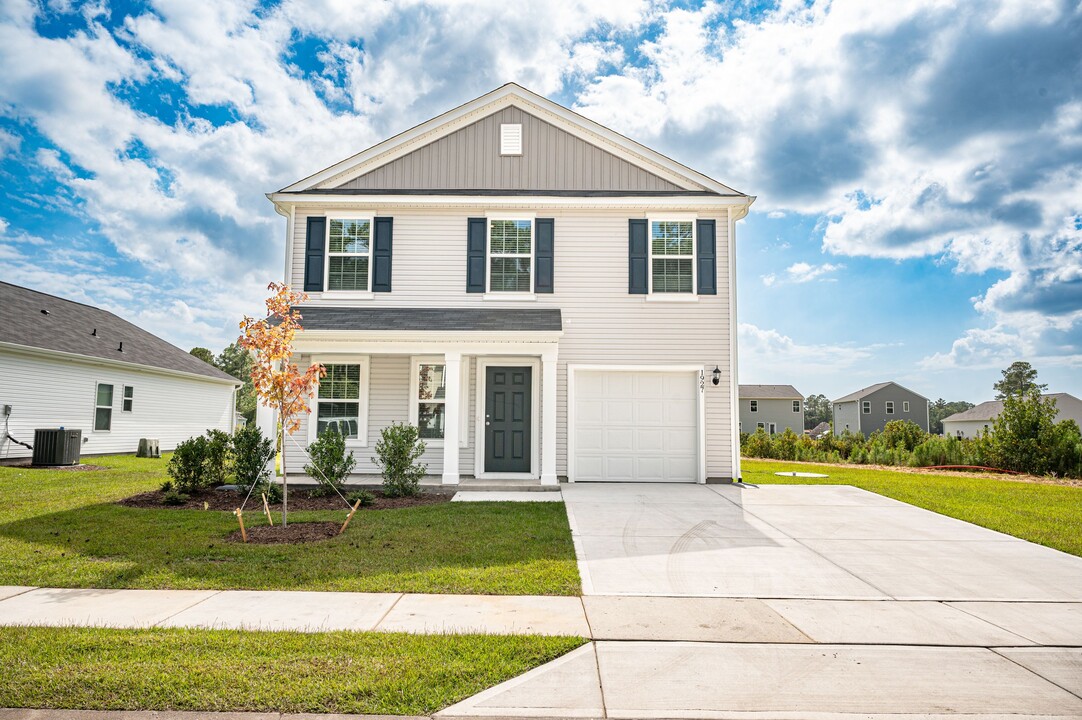 Carolina Crossing in Bolivia, NC - Building Photo