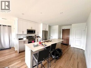 525 New Dundee Rd in Kitchener, ON - Building Photo - Building Photo