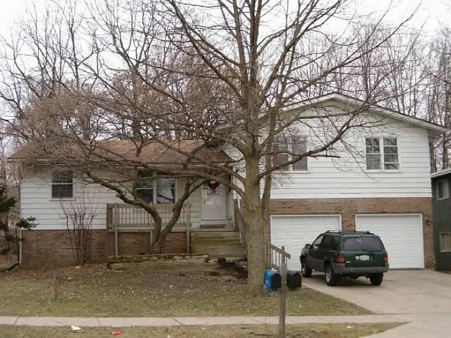 property at 1522 Burcham Dr