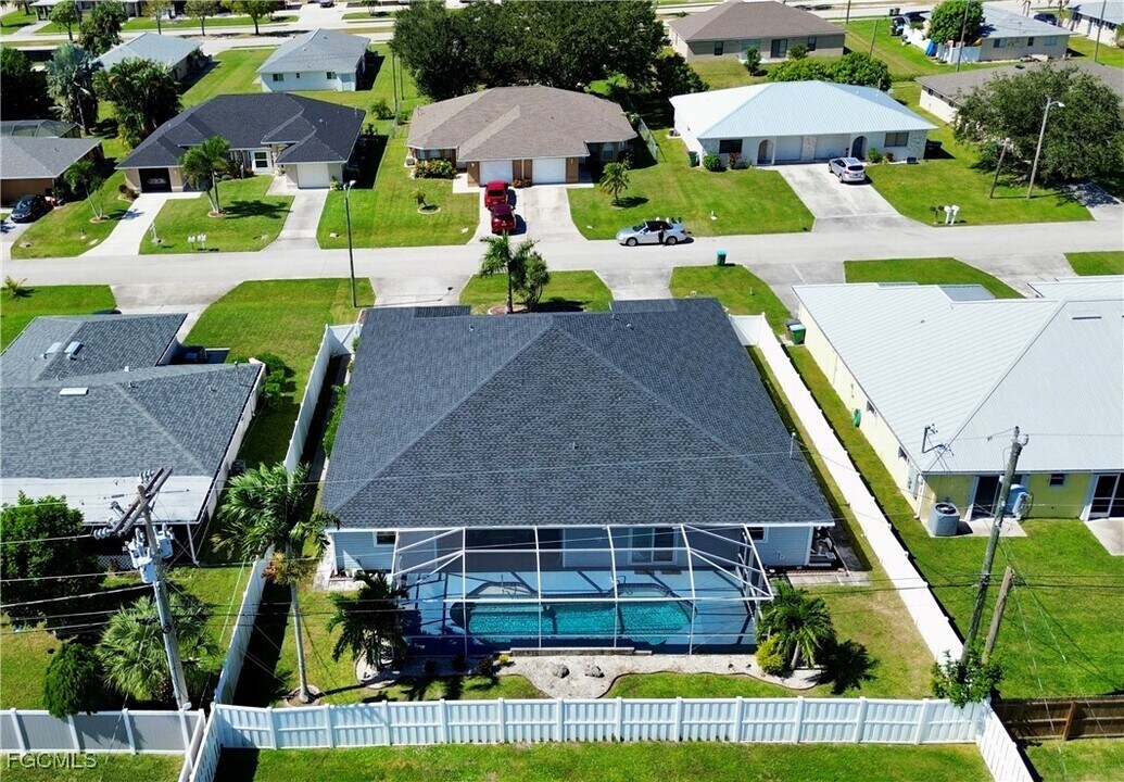 4523 SW 7th Pl in Cape Coral, FL - Building Photo