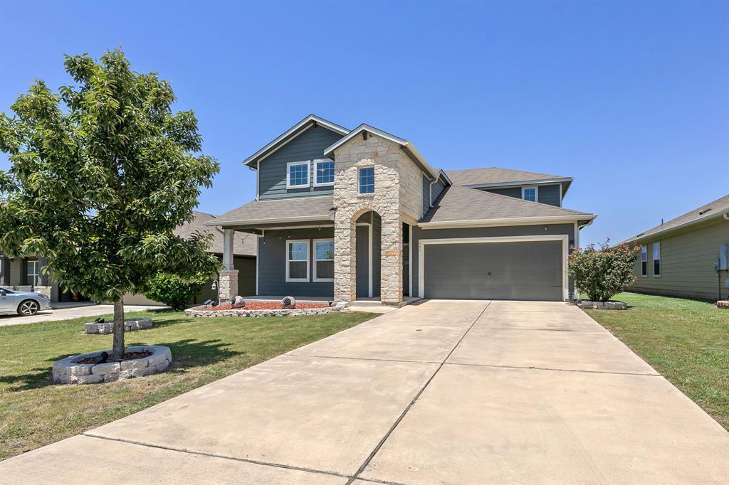 122 Denton Dr in Hutto, TX - Building Photo
