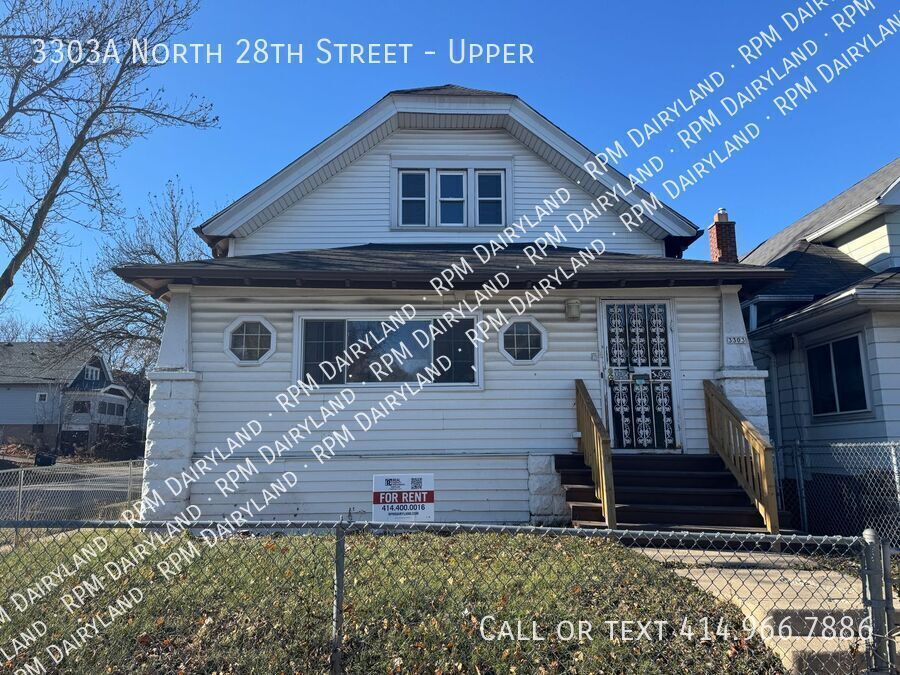 3303 N 28th St in Milwaukee, WI - Building Photo