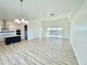 10688 McAlester Cir in Port Charlotte, FL - Building Photo - Building Photo