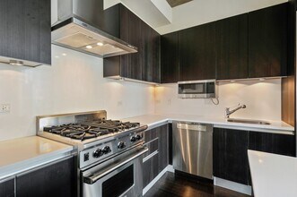 600 N Fairbanks Ct in Chicago, IL - Foto de edificio - Building Photo