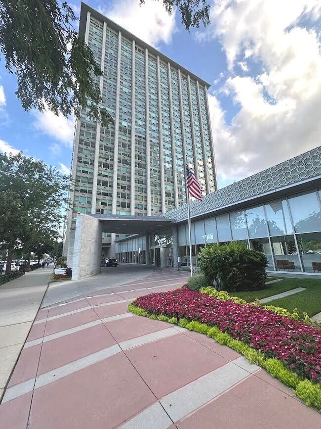 property at 3600 N Lake Shore Dr