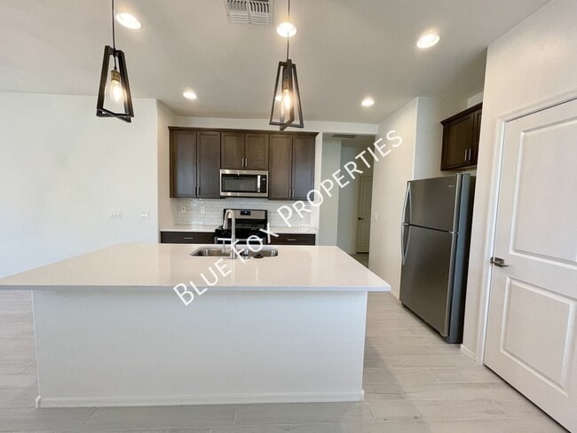 10692 W Dickerson Dr in Marana, AZ - Building Photo - Building Photo