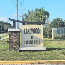 3650 N 56th Ave, Unit 520 in Hollywood, FL - Foto de edificio - Building Photo