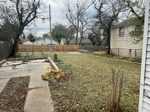 224 E 7th St in Edmond, OK - Building Photo - Building Photo