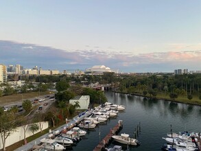 1700 NW N River Dr in Miami, FL - Building Photo - Building Photo