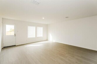 1109 Tufted Dr in Crowley, TX - Building Photo - Building Photo