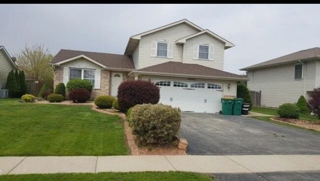 2111 Lolo Pass Dr in Plainfield, IL - Building Photo - Building Photo