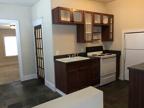 818 S Lincoln Pl in Spokane, WA - Building Photo - Building Photo