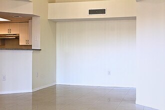 5065 Wiles Rd in Coconut Creek, FL - Building Photo - Building Photo