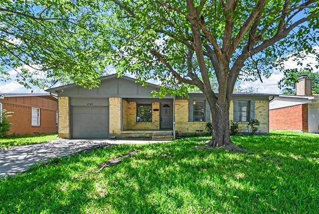 property at 1505 Valley View St