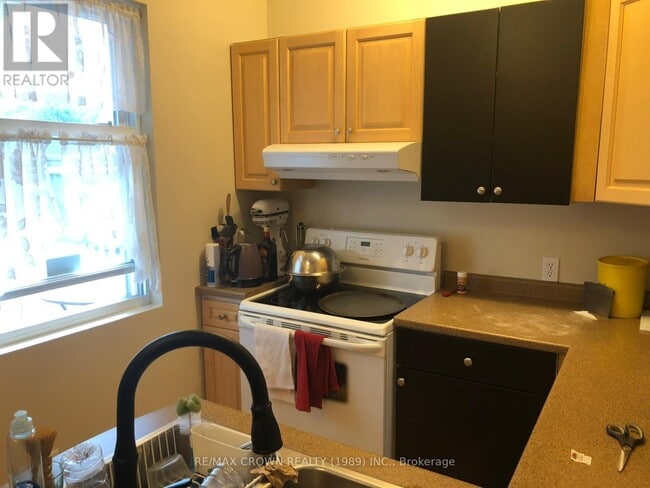 645 McIntyre St W in North Bay, ON - Building Photo - Building Photo