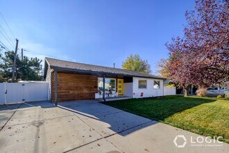 3070 E 7070 S in Cottonwood Heights, UT - Building Photo - Building Photo