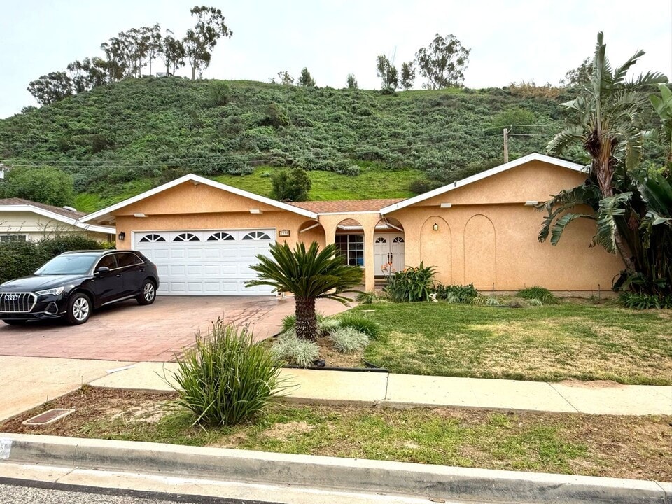 2958 Rosette Ave in Simi Valley, CA - Building Photo
