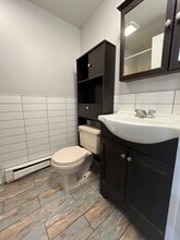 363 Halladay St, Unit 1 in Jersey City, NJ - Building Photo - Building Photo