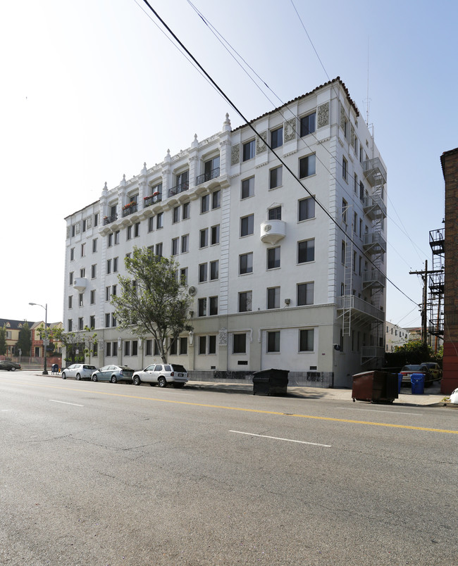 Astor Arms in Los Angeles, CA - Building Photo - Building Photo