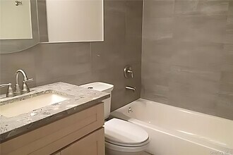 28-06 35th Ave in Queens, NY - Building Photo - Building Photo