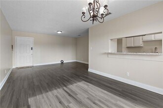 4800 Pontchartrain Dr, Unit 13 in Slidell, LA - Foto de edificio - Building Photo