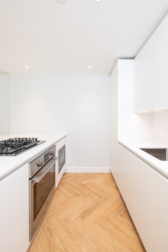 54 Commonwealth Ave, Unit #405 in Boston, MA - Foto de edificio - Building Photo
