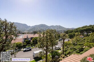 17083 Palisades Cir in Los Angeles, CA - Building Photo - Building Photo