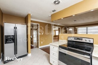 1228 Helen St in Apopka, FL - Building Photo - Building Photo