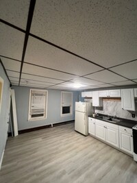 98 Japonica St photo'