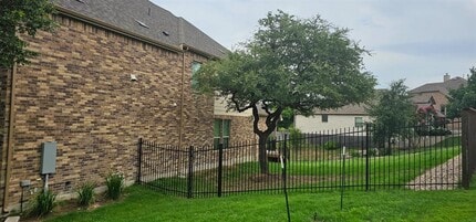 5321 Texas Bluebell Dr in Spicewood, TX - Building Photo - Building Photo