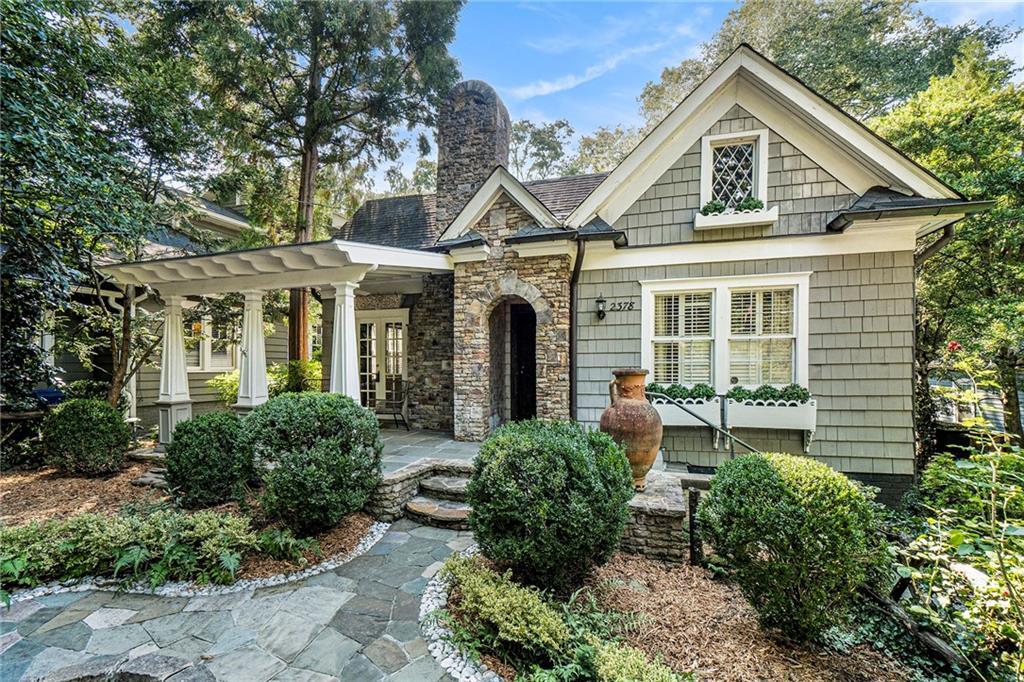 2378 Glenwood Dr NE in Atlanta, GA - Building Photo