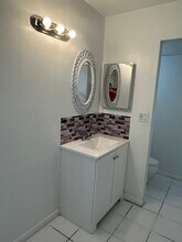 631 Executive Center Dr in West Palm Beach, FL - Building Photo - Building Photo
