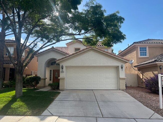 property at 1313 Paraiso St