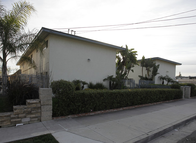 6050 Kingman Ave in Buena Park, CA - Building Photo - Building Photo