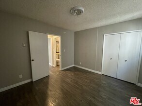 837 S Ardmore Ave-Unit -6 in Los Angeles, CA - Building Photo - Building Photo