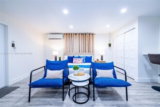 1836 NW 16th Terrace in Miami, FL - Building Photo - Building Photo