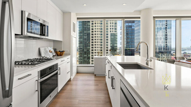 35 Lomasney Wy in Boston, MA - Building Photo - Building Photo