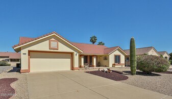 14518 W Heritage Dr in Sun City West, AZ - Building Photo